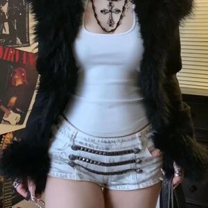 Unbranded Women's Black and White Shorts